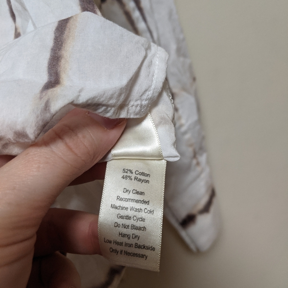 Ecru button-down blouse size m - Picture 7 of 8